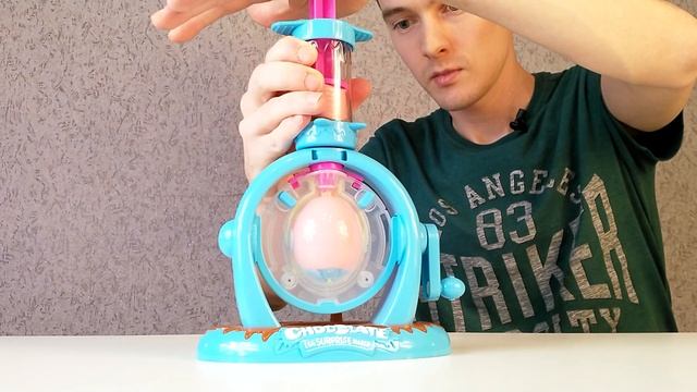 Делаем необычные киндеры яйца с сюрпризом с помощью Chocolate Egg Surprise Maker kinder surprise смотреть онлайн