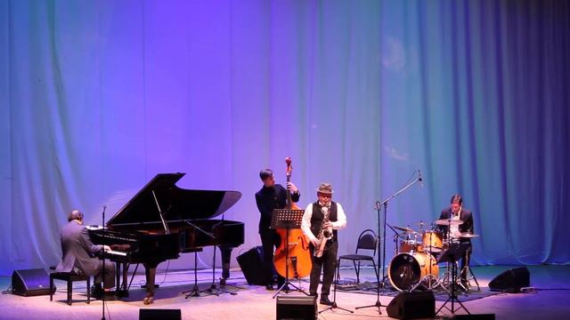 Дж.Грин. "Тело и душа". О.Киреев (саксофон) и трио Е.Гречищева. смотреть онлайн