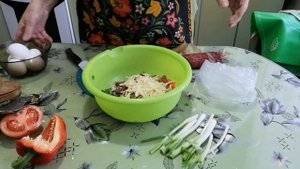 Простой и быстрый завтрак из того, что есть в холодильнике. Быстро, просто, вкусно.