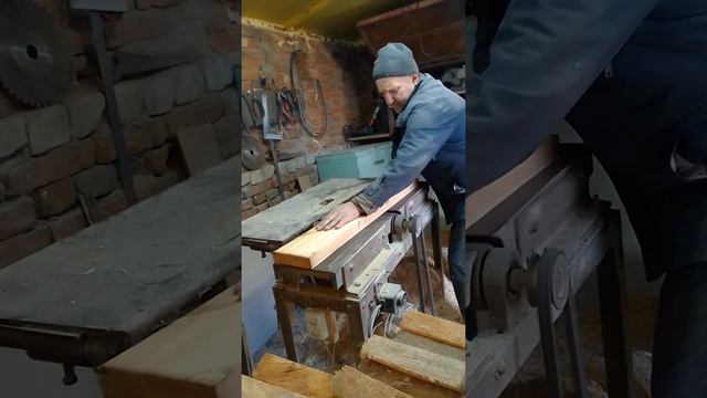 строгаем плоскость доски, делаем базу строгаем "как чисто"