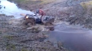 CF MOTO 500-2А Преодолевает небольшой брод