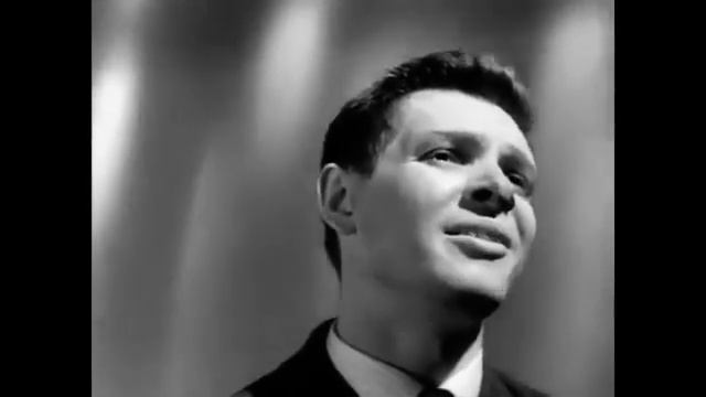 Эдуард Хиль " Как провожают пароходы " смотреть онлайн