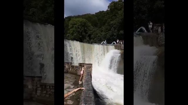 Водопад в Новом Афоне, Абхазия смотреть онлайн