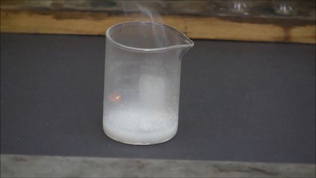 Sodium metal reacting with concentrated hydrochloric acid смотреть онлайн