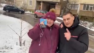 Толя Солома встретил звезду Tik-Toka В 3:15