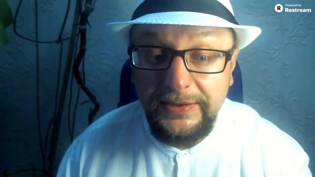 Надежда Бенуа и Клоп Устинов: от Петрограда до Лондона
