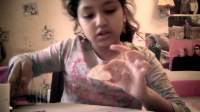 ВОТ ЧТО МОЖНО СДЕЛАТЬ ИЗ КЛЕЯ ПИСТОЛЕТА 1 ЧАСТЬ смотреть онлайн