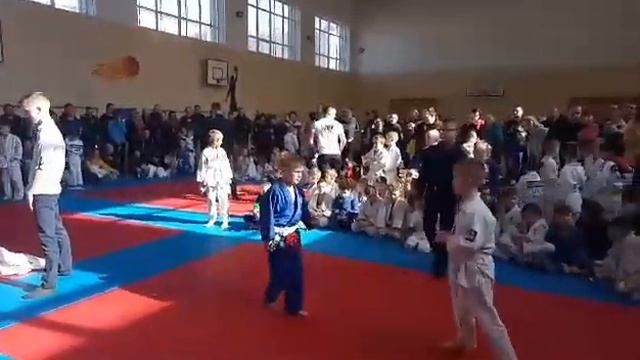 Савчук Саша 1я схватка смотреть онлайн