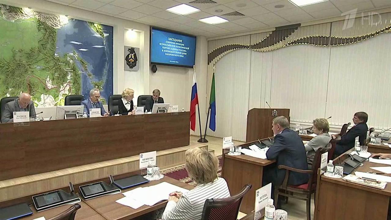 В регионах обсуждают законопроекты, позволяющие со...все меры социальной поддержки для пожилых людей