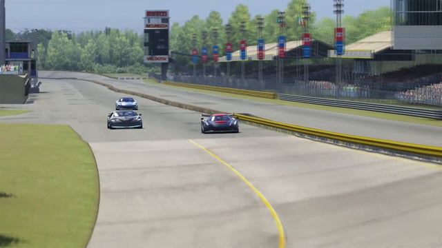 Koenigsegg Jesko vs Bugatti Divo vs McLaren Speedtail at Monza Full Course смотреть онлайн