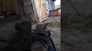 Сорвал болт в подрамнике