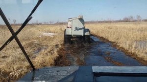 Болотный Проходимец на шинах MAMONT Весенне болото.