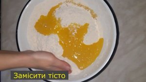 Тертий пиріг на маргарині з майонезом. Бюджетний рецепт
