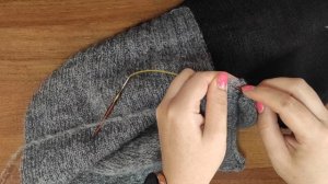 Мастер класс  двухцветный свитер из мохера/ Часть 2/горловина и рукава