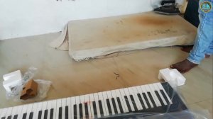 Yamaha f 51  keyboard