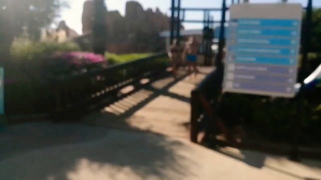 Гуляем по парку The land Of Legends. смотреть онлайн