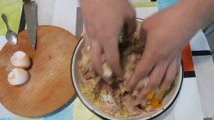 Котлеты из свинины на сковороде.