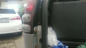 снятие задних фонарей Toyota Land Cruiser Prado 120, замена ламп #тойотапрадо120