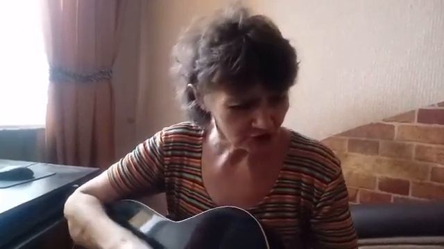 Королева Лилия. Автор и исп. Лилия Княгинина.