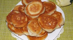 Сладкие оладьи с творогом и курагой