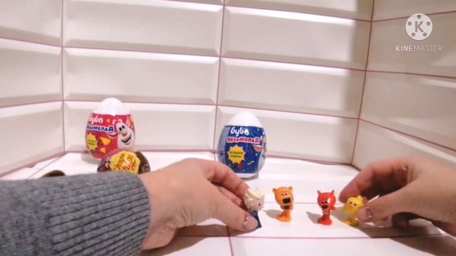 Мими Мишки открывают киндер сюрпризы. смотреть онлайн