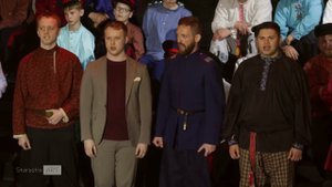 Переведи меня через майдан