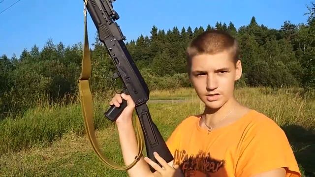 Страйкбольный привод Cyma АК-74М (CM040C) с обвесом на дачных пострелушках смотреть онлайн