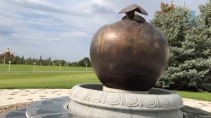 Фонтан "Яблоко" - проходная агрохолдинга "Сады Придонья"