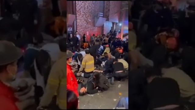 В Сеуле в Южной Кореи - во время празднования Хэллоуина смотреть онлайн