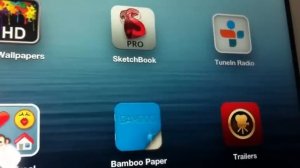 iPad (2012) review.mov