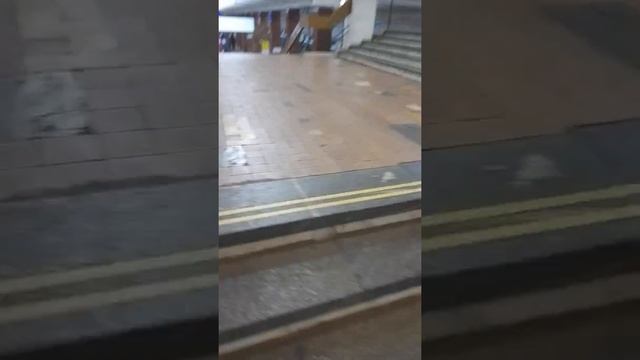 Станция Каширская замоскворецкой линии. Перед закрытием платформы в направлении кантемировской. смотреть онлайн