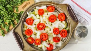 Яичная запеканка с овощами в духовке