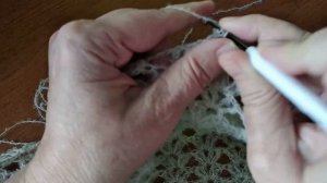 Самая простая косынка, связанная крючком, изумительной формы и легкости! #ЛюдмилаТен