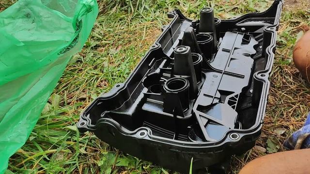 Замена уплотнений на клапанной крышке двигателя ЕР6 смотреть онлайн