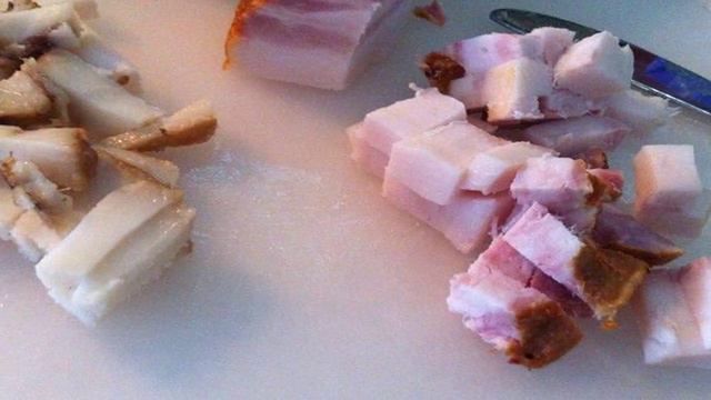 Картофельная бабка в горшочках