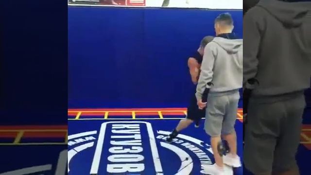 When in Rome, Do as Roman Andreev Does смотреть онлайн