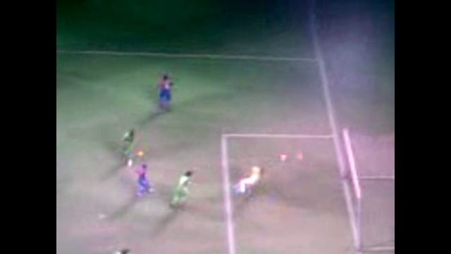 Красивейший гол по футбольным меркам! смотреть онлайн