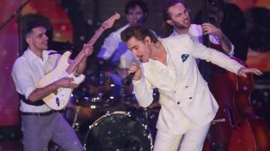 #SnowПати2 Алексей Воробьев - Сумасшедшая (Официальное видео)