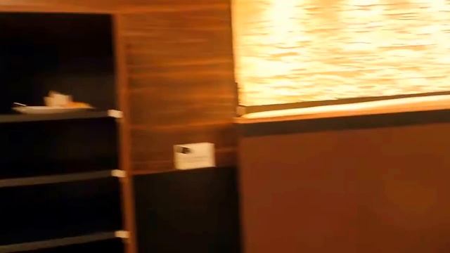 традиционная немецкая еда  -  колбаски капуста и картошка