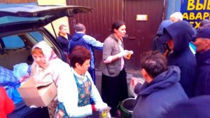 Бездомные. Кормление. Павелецкий вокзал.