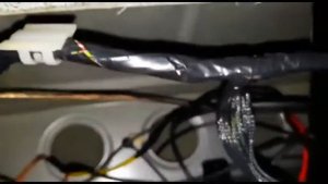 Como instalar Rádio 12 volts no 2041 / 2544 Axor  Mercedes-Benz