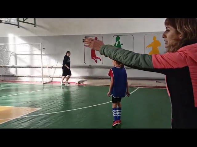 Девочки 5-6 класс мини-футбол смотреть онлайн