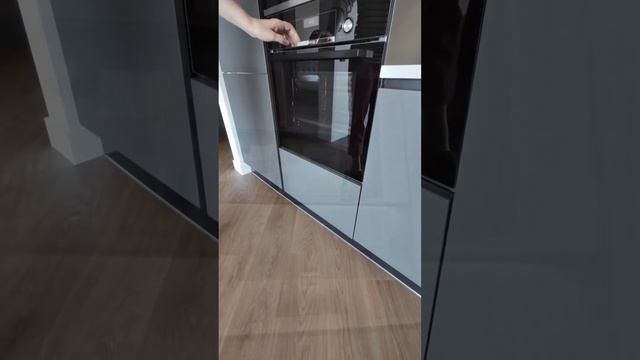 Современная кухня в сером цвете #ремонткухни #кухня #дизайн #минимализм