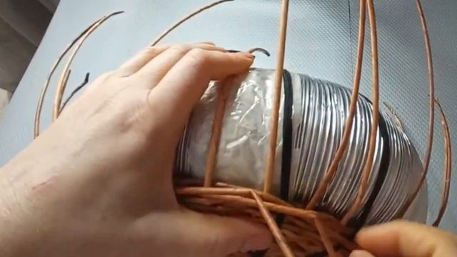 Корзина #изгазетныхтрубочек. #ольгасержантова