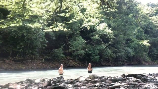 Ореховские водопады, купание в горной реке. Открываем купальный сезон в Сочи смотреть онлайн