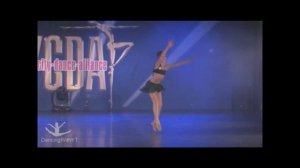 Хлоя Лукасиак CHLOE LUKASIAK