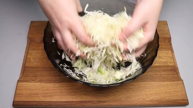 Капуста с черносливом! Очень вкусный рецепт быстрой маринованной капусты в банке!