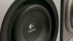 Logitech z-2300 z-680 z-906 z-5300 z-623 setup at 50% volume use headphones!