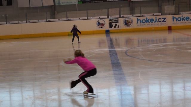 Krasobrusleni фигурное катание -Kristina Popova piruety 3 komb Кристина Попова пируэты смотреть онлайн