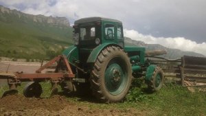 т-40 ам и супер пахота мтзовским плугом,природа